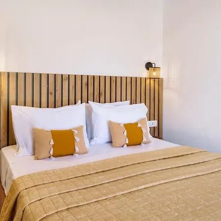 Xenia, Relaxing Private Pool & Hydromassage By Mindyourvilla Villa