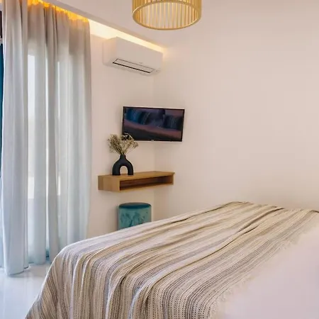 Xenia, Relaxing Private Pool & Hydromassage By Mindyourvilla Villa *