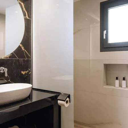 Xenia, Relaxing Private Pool & Hydromassage By Mindyourvilla * Gaitani